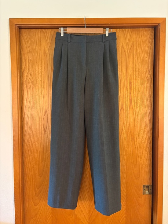 Aritzia Pants - Aritzia Pleated Pant High-Waist Wide-Leg Trousers in Charcoal Gray